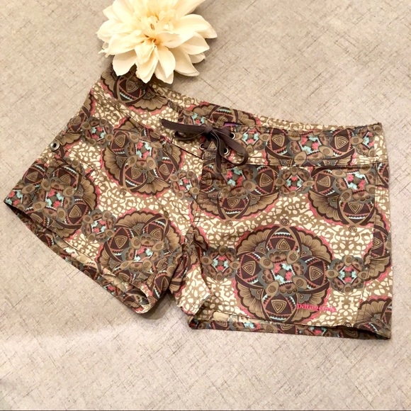 Patagonia Pants - Patagonia Wavefarer Board Shorts Tan Print